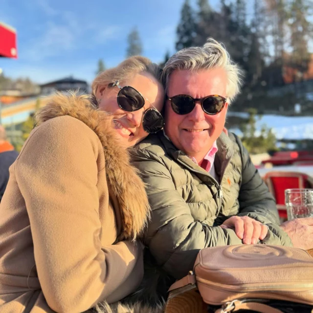 Belated Valentine’s and half term greetings from Megève!❄️❤️ we are picking up lots of inspiration for @themooringsjersey! “Rosé a la piscine” and “mousse au chocolate à partager”- both no brainers!⭐️
.
.
.
.
.
.
#rosealapiscine #rosepiscine #hospitalityinspo 📸 by Sidney Jones